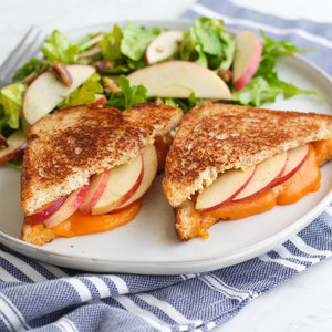 Apple-Cheddar Grilled Cheese Sandwiches with Arugula, Apple & Pecan Salad