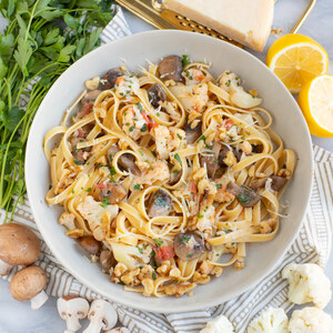 Roasted Garlic, Mushroom & Cauliflower Fettuccine with Walnuts