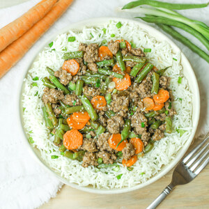 Asian Ground Beef Stir-Fry with Green Beans & Carrots over Rice